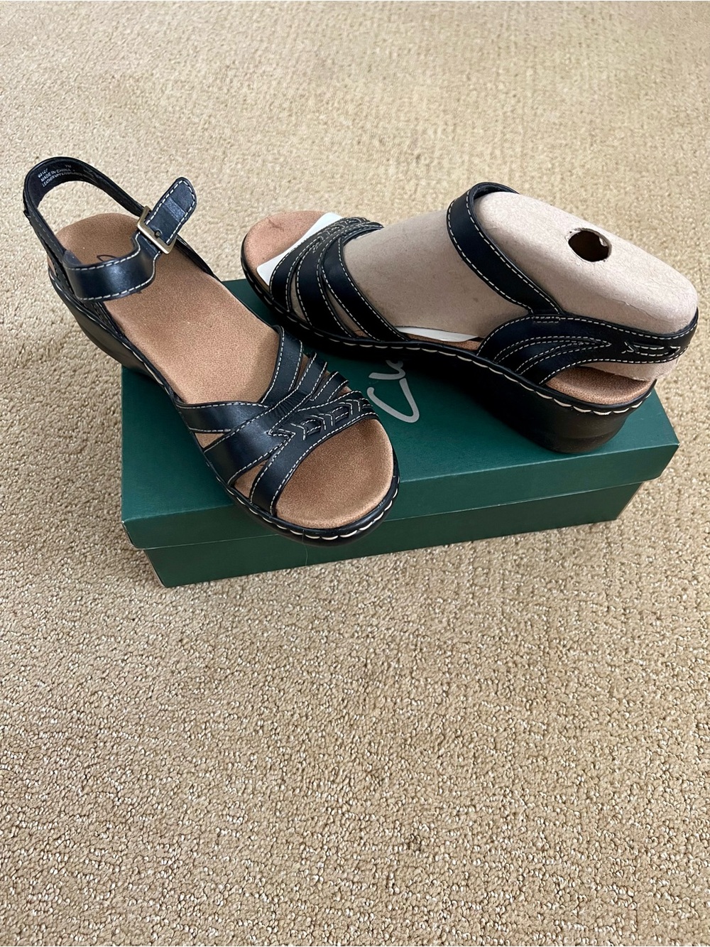 Clarks Womens Black Leather Strappy Wedge Sandals Size 7 M Slingback Ankle Strap